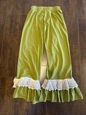 Mudd Olive Green Elastic Waist Pants with Crochet Waist Tag